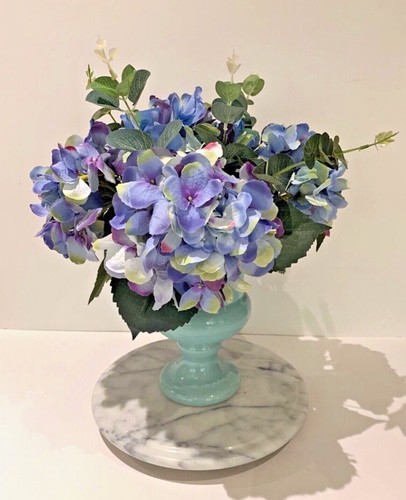 Silk blue hydrangeas duck - in,