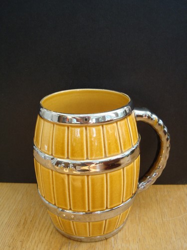 Vintage wade ceramic barrel - wade,