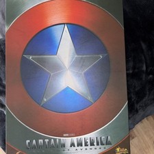 Hot Toys Captain America The First Avenger 1/6 Figure  Movie Masterpiece