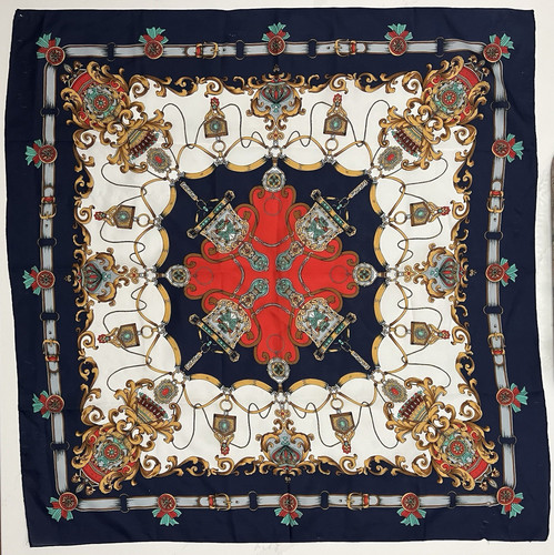 Women 100 silk scarf - 100%,
