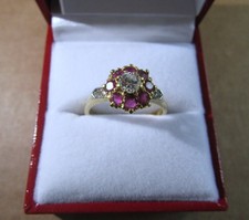 STUNNING HALLMARKED 18CT GOLD DIAMOND & RUBY DRESS RING UK SIZE P 1/2 3.99 GRAMS