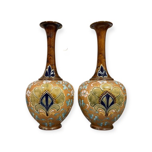 Pair royal doulton - pair,