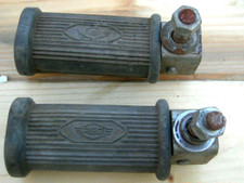 REG - PAIR OF REAR FOOTRESTS