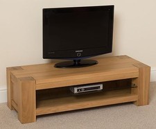 Kuba Solid Oak Small Widescreen TV Unit | Oak TV Unit with Storage