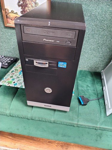 Gigabyte mid tower case - gigabyte, pc