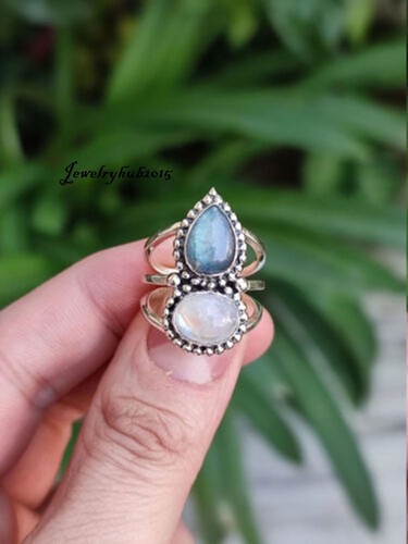 Labradorite moonstone - &,