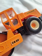 Britains Dynapac CA25 centre steer road roller Construction Vehicle