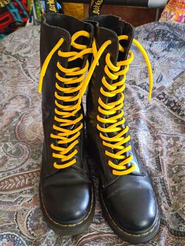 Martens eyelet boots - 14,