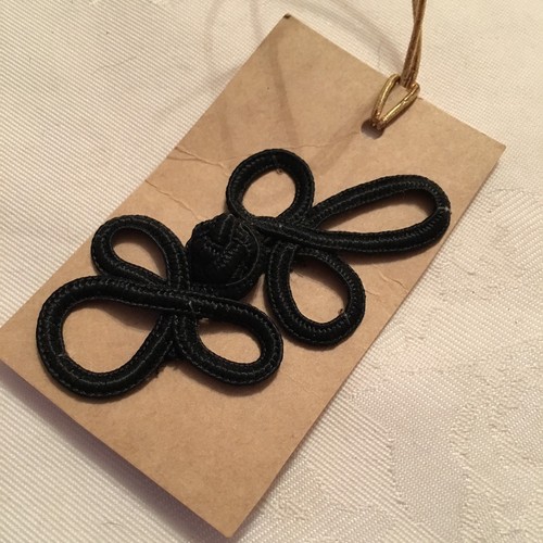 Pair black frog - of,