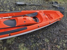 Kayak plus paddles - carries 2