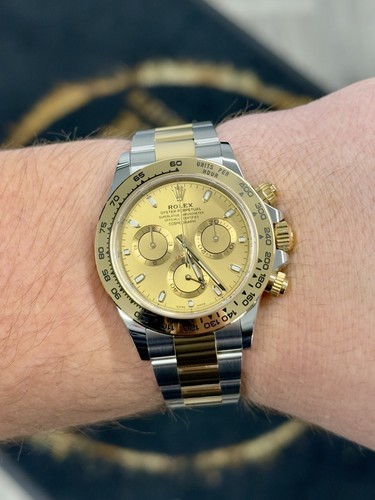 Rolex daytona champagne - daytona, dial