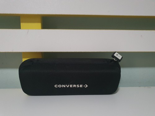 Converse moulded zip - moulded, around