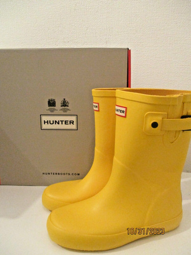 Hunter junior wellington boots