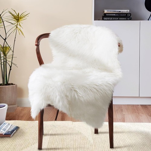 Soft faux fur sheepskin - soft,