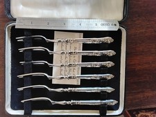 Hallmarked sterling silver cake forks. (6)
