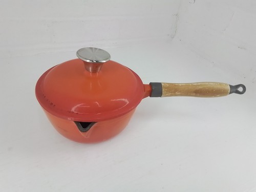 Cast iron saucepan - with, lid