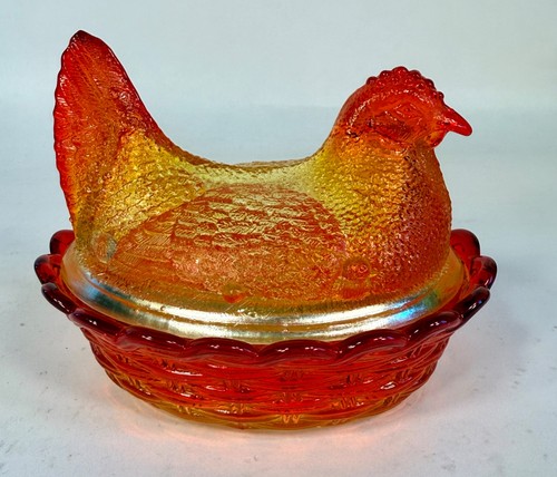 Vintage amberina glass hen - glass, on