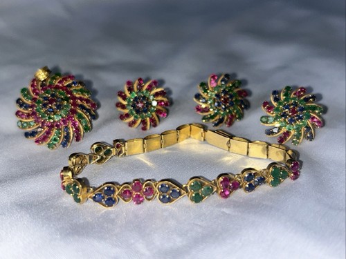 18ct gold green - 18ct, stone