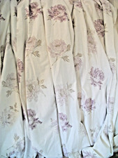 ATTRACTIVE DORMA LINED CURTAINS - PALE  LILAC ROSES  PENCIL PLEAT  135 cm Drop