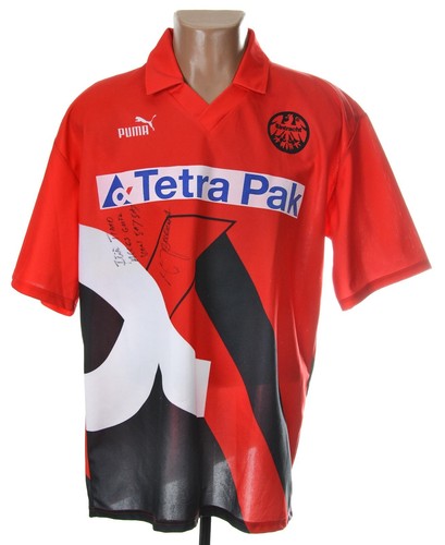 Eintracht frankfurt signed - eintracht,