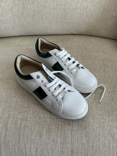 Moda pelle white - in, with