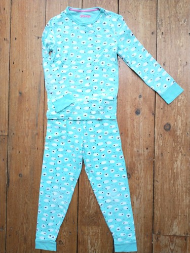 Girls sleep close - m&s,