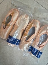 Freed pointe shoes Studios 2 size 6D -brand new