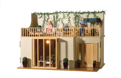 Lake view garden - room, dolls