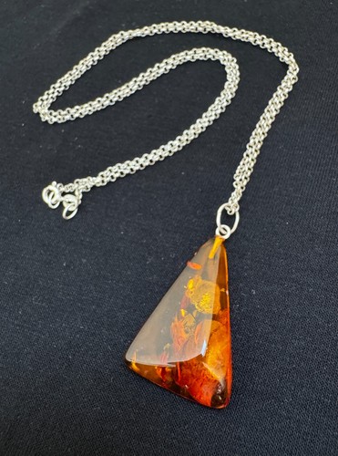 Genuine honey amber triangular - honey,
