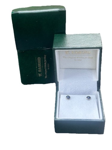Whitby jet stud - whitby,