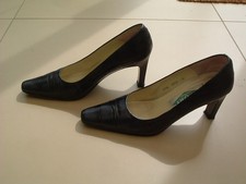BLUE HEELED SHOES - IVORY BOND