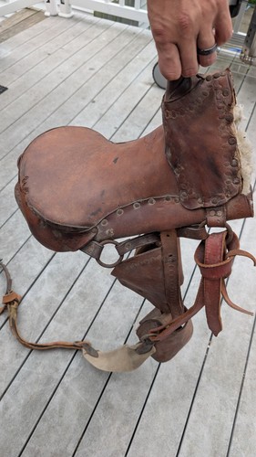 Vintage leather childs saddle - leather,