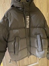 trapstar decoded hooded puffer 2.0