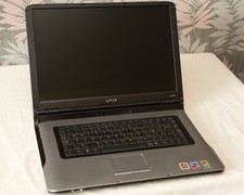 Sony Vaio VGN-A417M PCG-8T1M  Laptop Untested, no charger