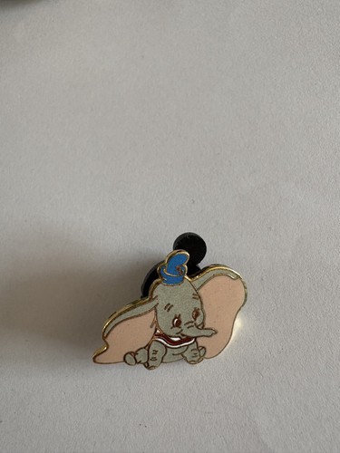 Disney pin badge - pin, dumbo