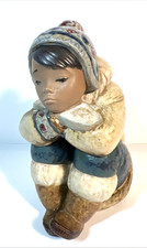 Lladro 2159 Pensive Eskimo