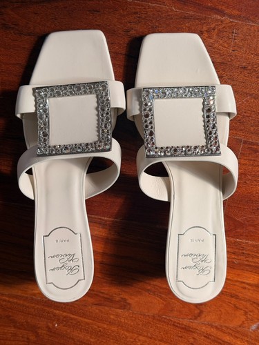 Roger vivier offwhite leather - vivier,