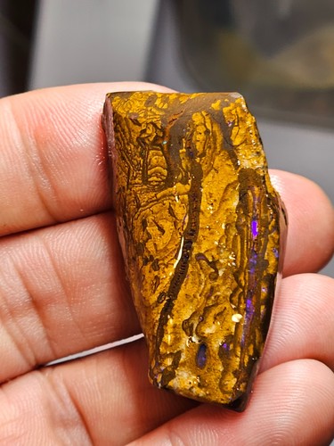 117 cts australian boulder - 117,