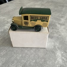 Lledo Van - Models of Days