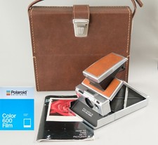 SX-70 Polaroid camera - 600