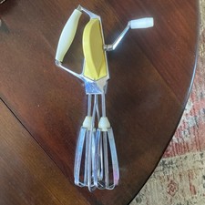 Vintage Prestige Hand Whisk
