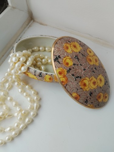 Limoges porcelain trinket box - limoges,