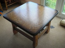 BEAUTIFUL SOLID WOODEN TABLE 25" x 25" x 21"  (BARGAIN - REDUCED TO CLEAR)