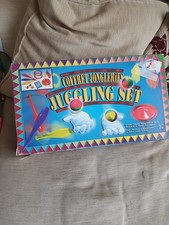 Coffret Jongleries Juggling Set By Borras See Photos .damage To Edge Of Box Lid
