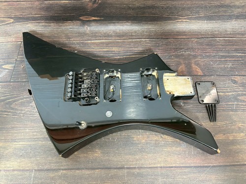 Charvel jackson kelly - by,