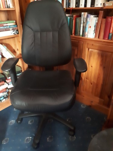 Black bonded leather - black,