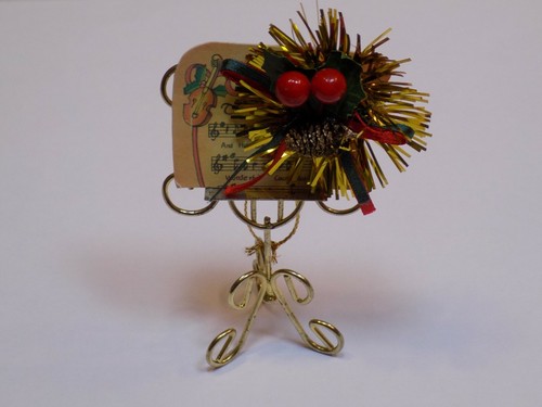 Music stand gold - music,