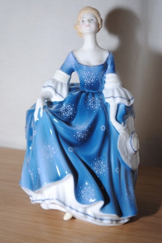 Royal doulton hilary figurine - royal,