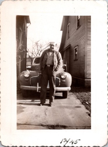 Vintage 1945 snapshot photo - photo,