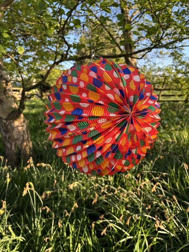 Vintage 1950s paper lanterns - paper,